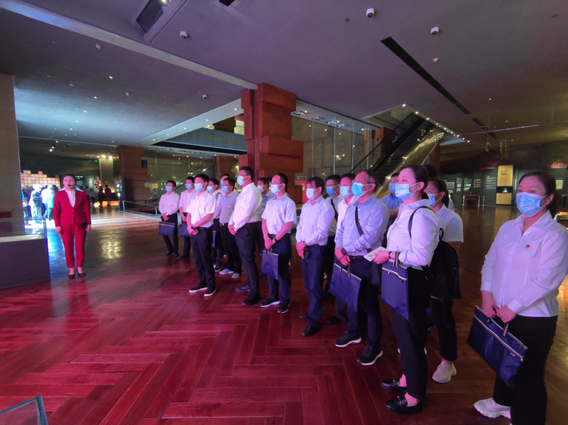 公司組織黨員干部赴照金革命根據(jù)地開展黨史教育主題活動