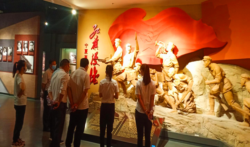 寧夏鑫爾特公司：緬懷革命先烈精神，弘揚(yáng)愛(ài)國(guó)敬黨情懷