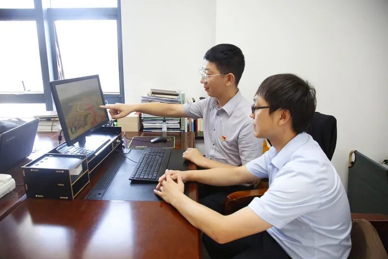 新型能源公司掀起學習貫徹“七一”重要講話精神熱潮