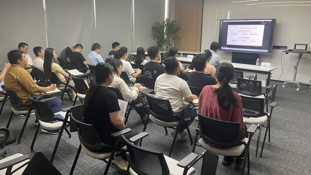 公司副總經理李強到黨建聯系點開展《習近平著作選讀》專題宣講暨主題教育專題黨課