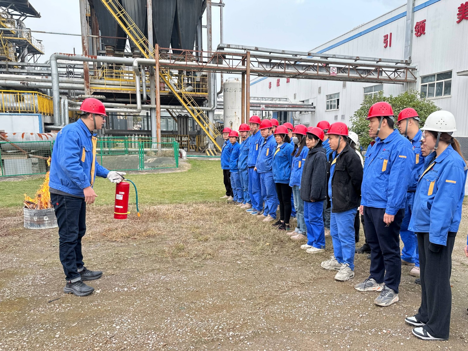 消防演練2.jpg 消防演練2.jpg