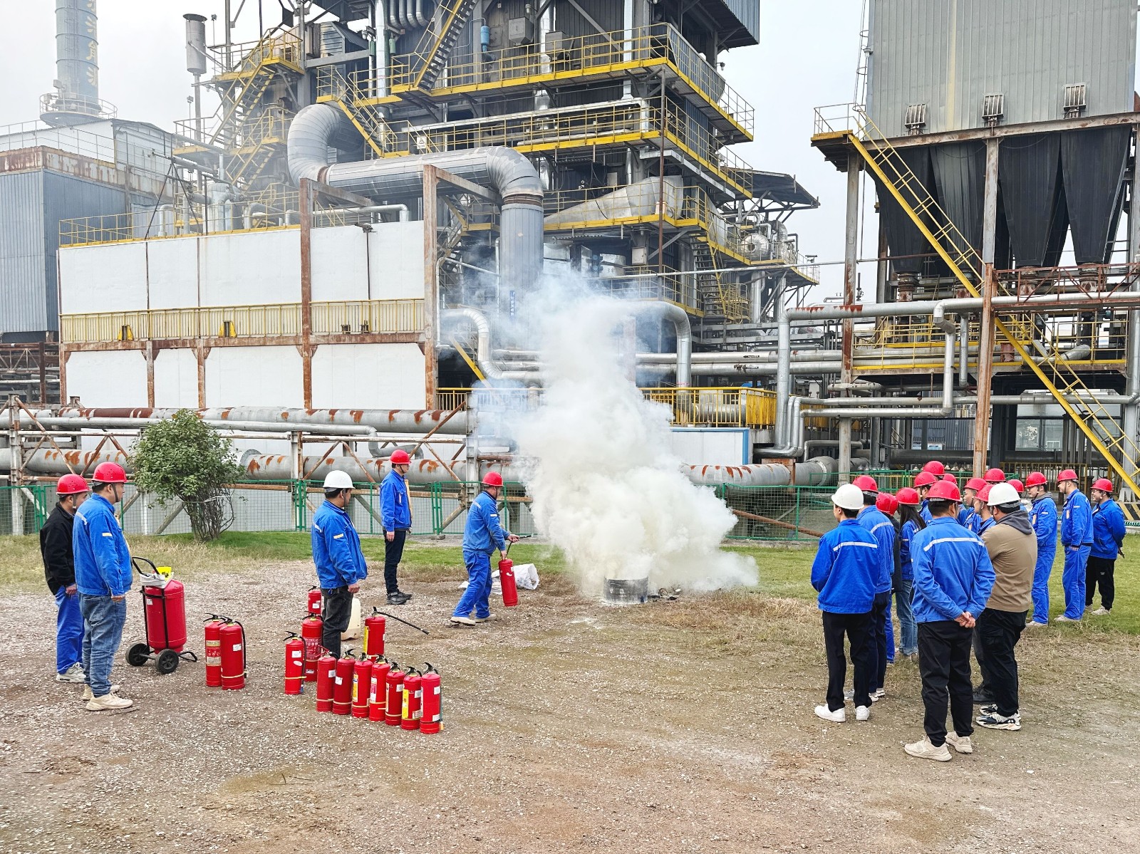 消防演練4.jpg 消防演練4.jpg