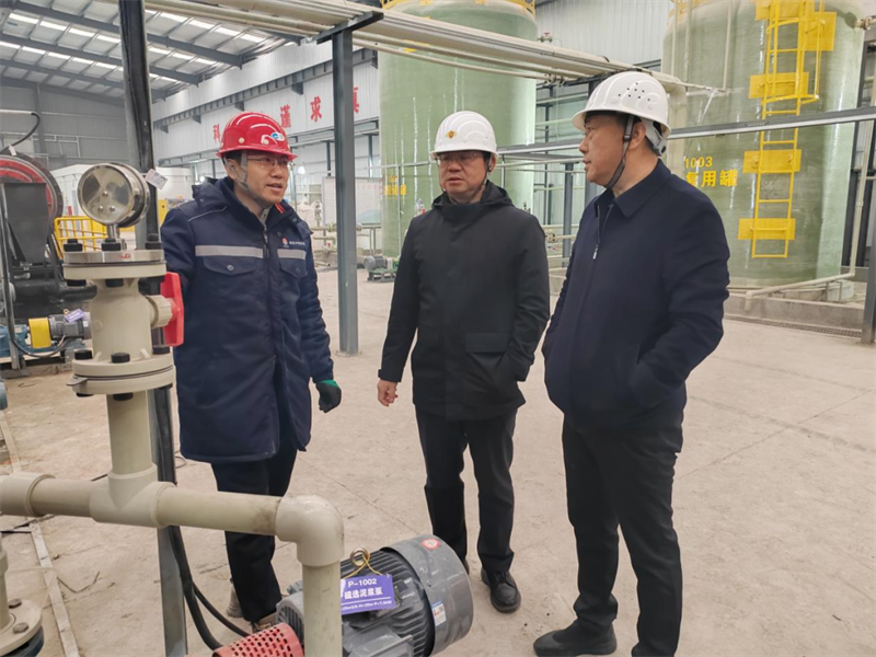 公司副總經理黃崗到基層單位檢查指導工作1.png 公司副總經理黃崗到基層單位檢查指導工作1.png