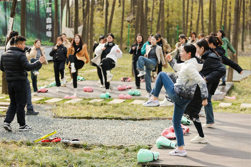 新型能源公司慶“三八”活動精彩紛呈2.png 新型能源公司慶“三八”活動精彩紛呈2.png