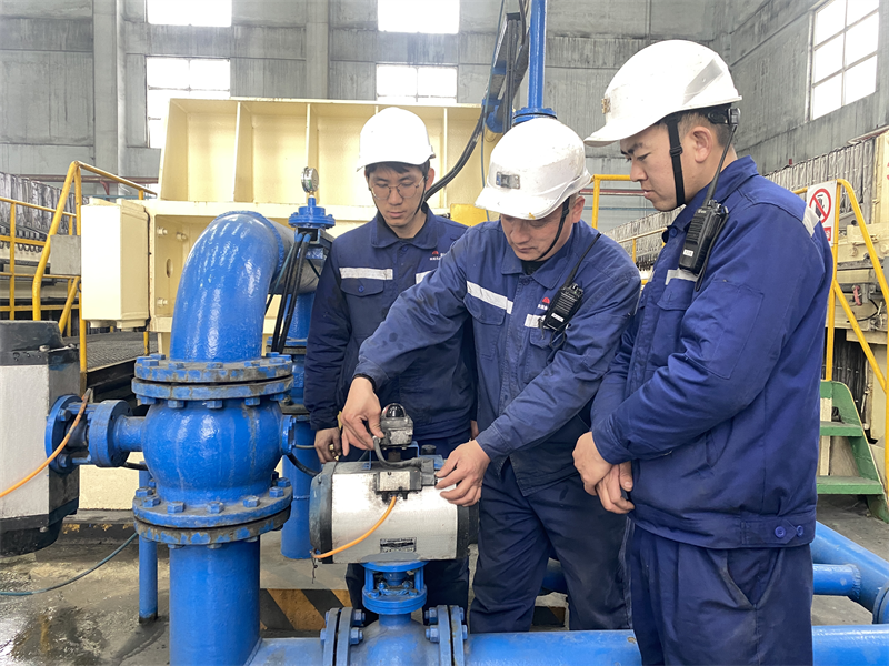 061738807633127869.png 新型能源:新年奮力跑出發(fā)展“加速度”01.png