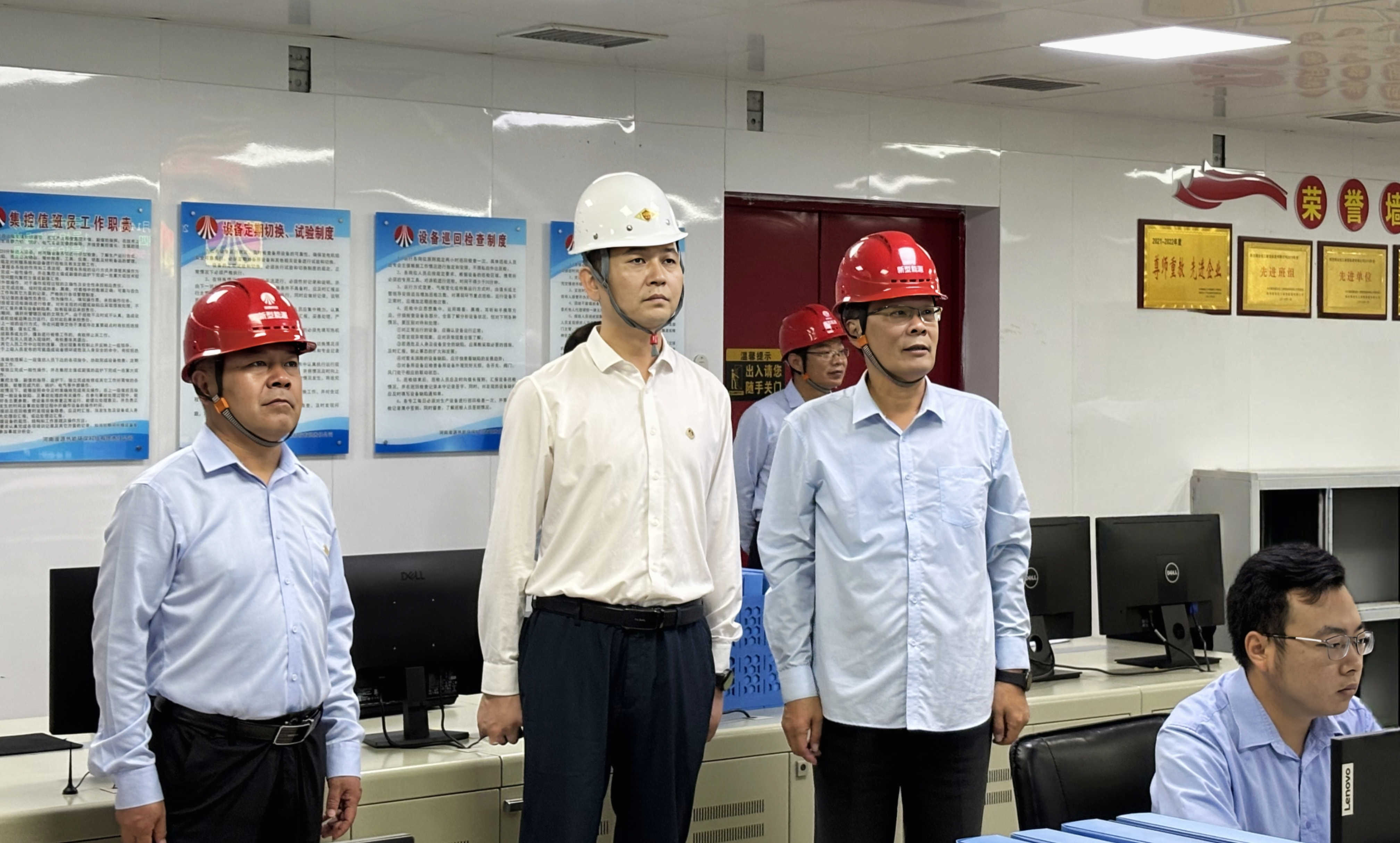 151755255768742667.jpg 0101.jpg